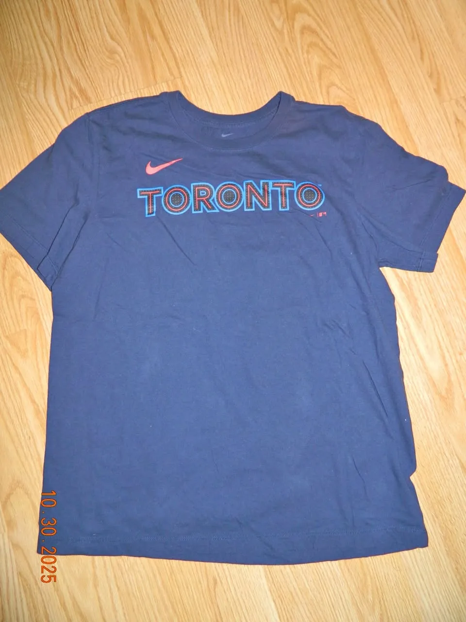 TORONTO NIKE MLB BLUE JAY TSHIRT size L...VGUC-EUC thumbnail