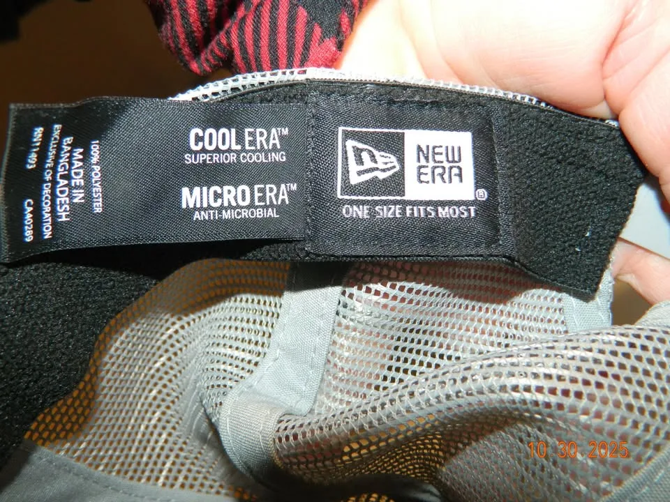 NWT NEW ERA TORONTO BLUE JAYS LEATHER PATCH snap back HAT.. image indicator(5)