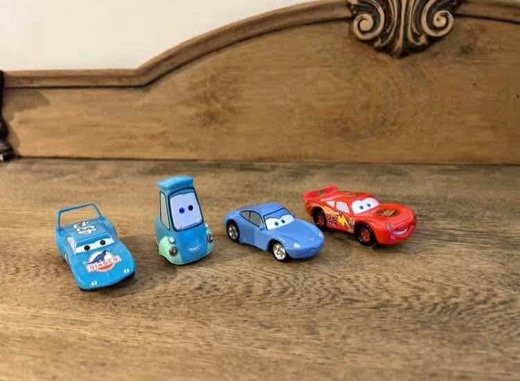 Disney cars magnets set of 4
