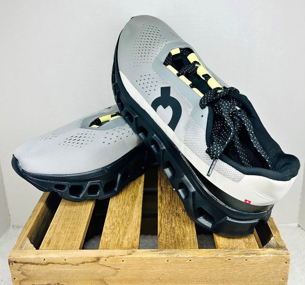 Unisex Running Shoes Gray Sneakers Thick Cloud Sole