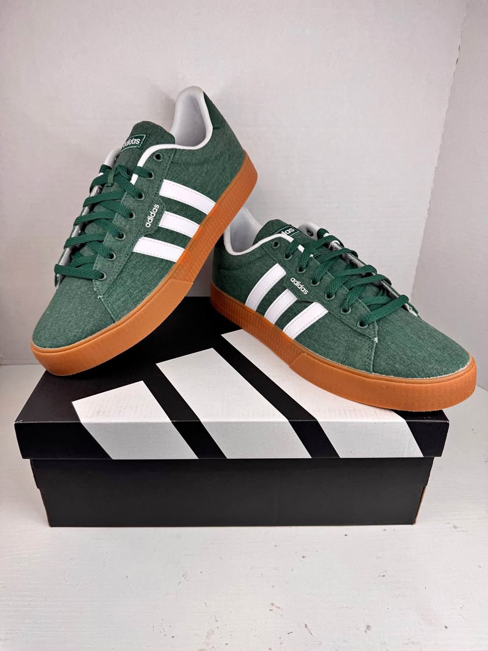 NWT Adidas Daily 3.0 Green Skate Shoes Men 10.5 Women 12