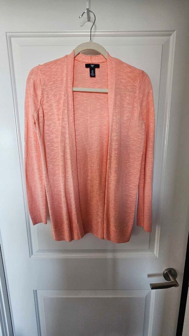 Almost brand new Gap Cardigan, Size XS to Small (2 to 4)