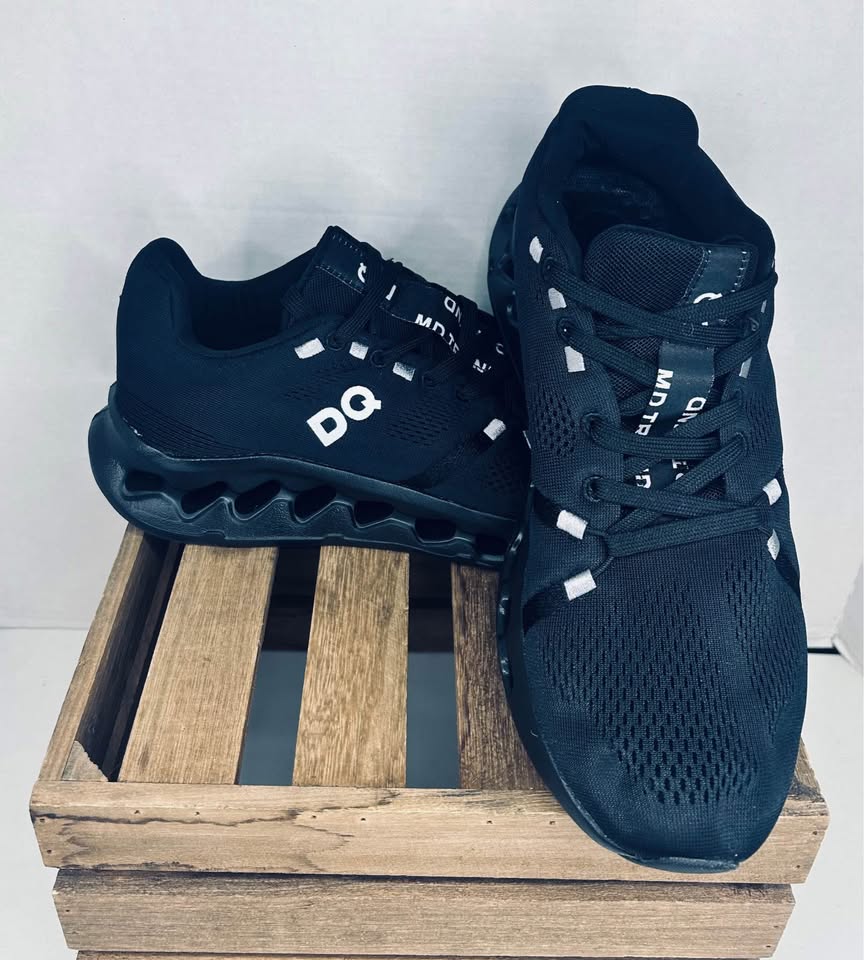 NEW Unisex 9.5 Men 11 Women Running Shoes Black Sneakers - photo 4