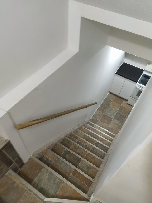 2 bedroom basement suite for rent - photo 2