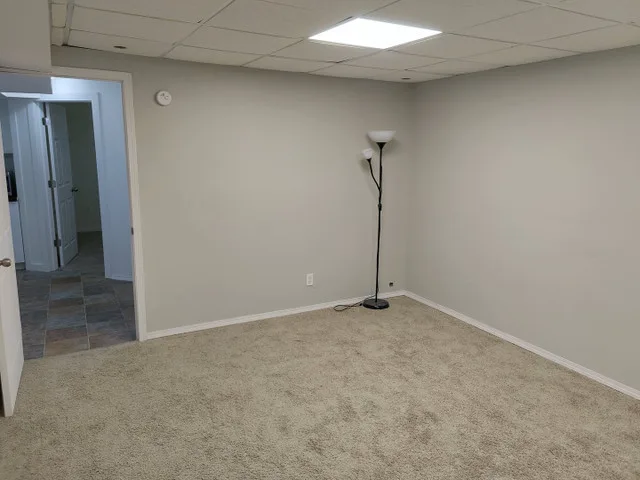 2 bedroom basement suite for rent image indicator(7)