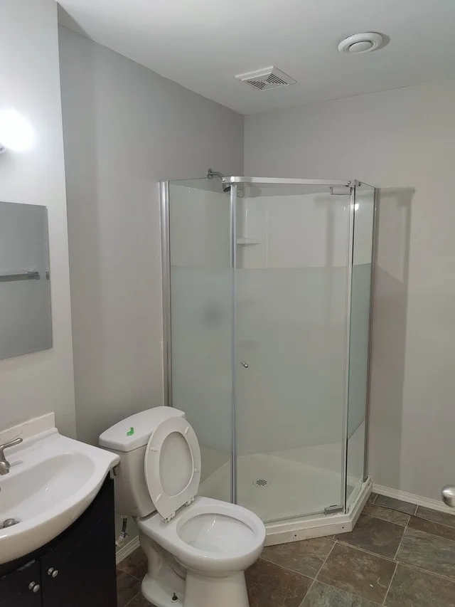 2 bedroom basement suite for rent image indicator(8)