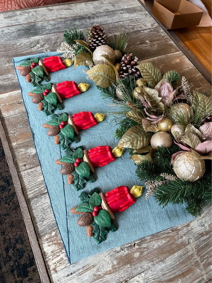Christmas Candles Set of 5 Vintage Wall Mount Hanging - photo 2