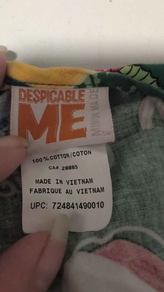 Minion Christmas scrubs (XL) image indicator(2)