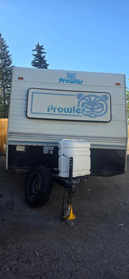 27 ft camper trailer prowler - photo 3