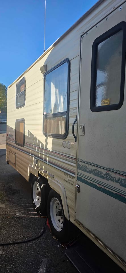 27 ft camper trailer prowler - photo 4