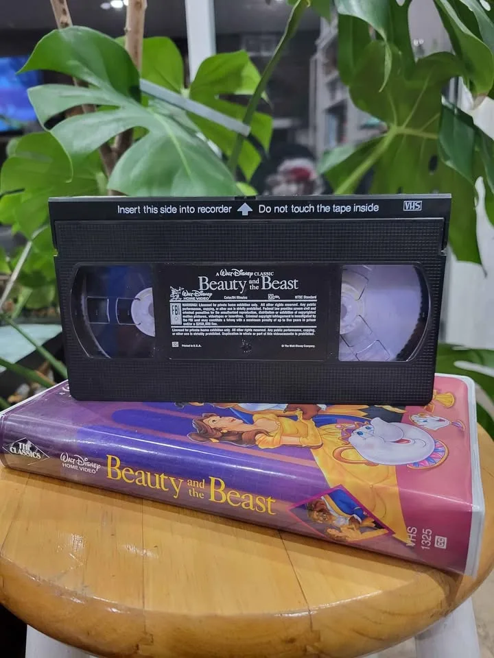 VHS tape - Beauty and the Beast image indicator(3)