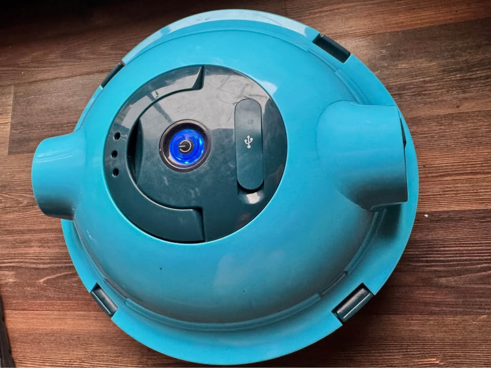 Pool Cleaner Robot - photo 5