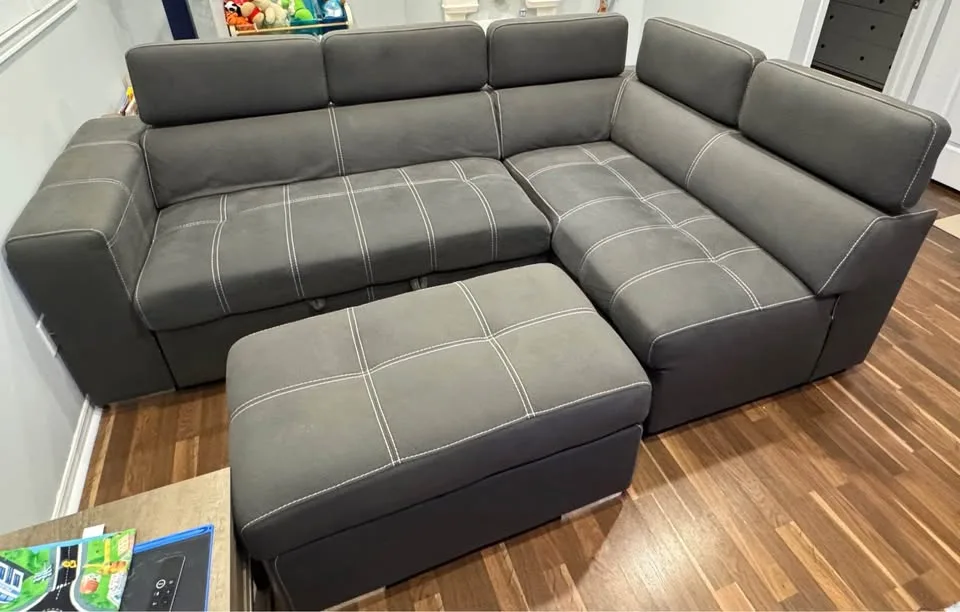 3-Piece Sleeper Sectional with Storage Ottoman image indicator(2)
