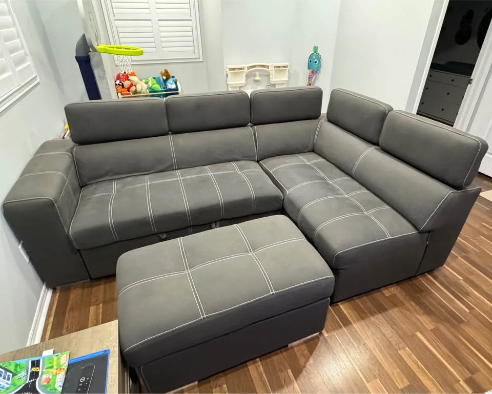 3-Piece Sleeper Sectional with Storage Ottoman image indicator(6)