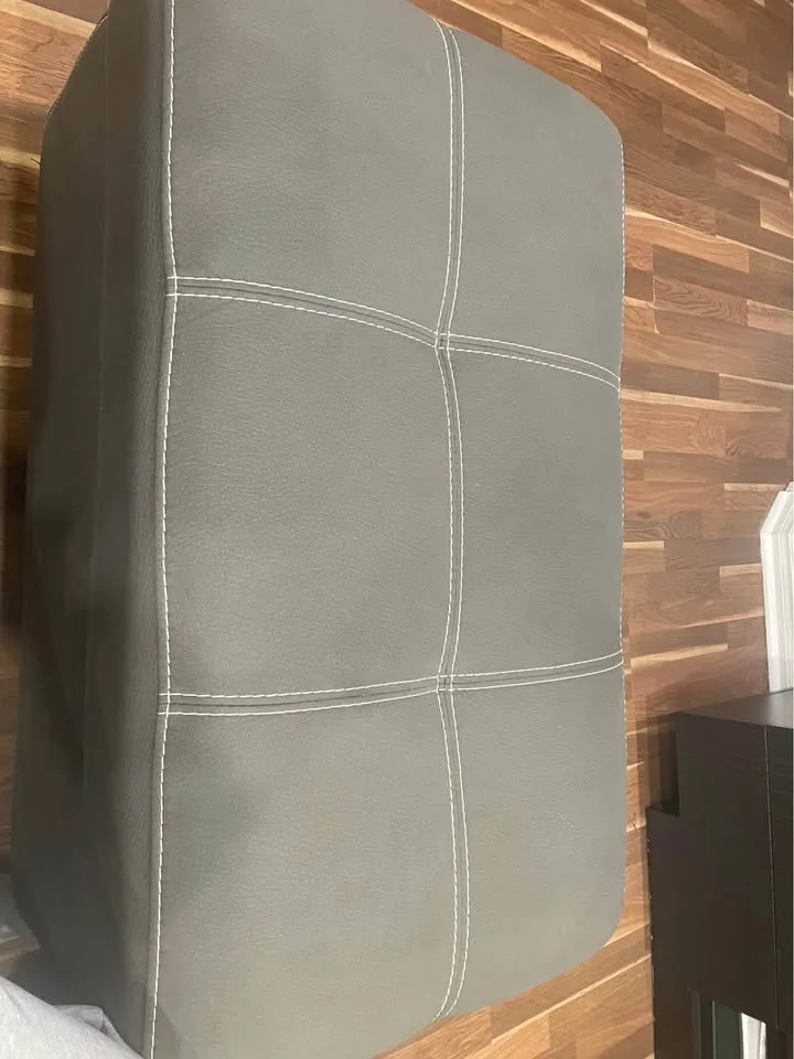 3-Piece Sleeper Sectional with Storage Ottoman image indicator(9)