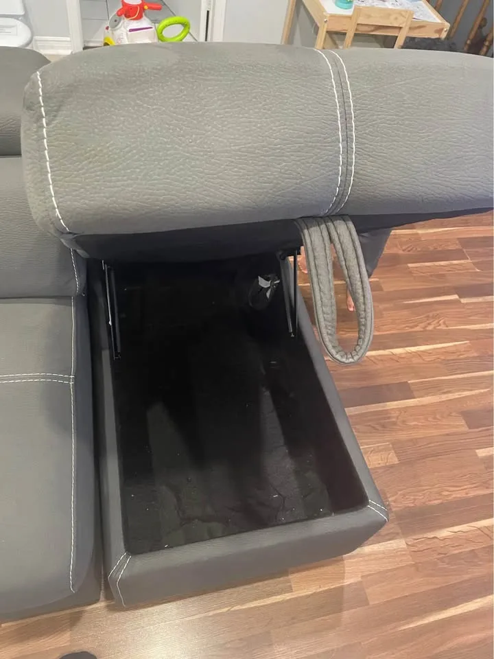 3-Piece Sleeper Sectional with Storage Ottoman image indicator(10)