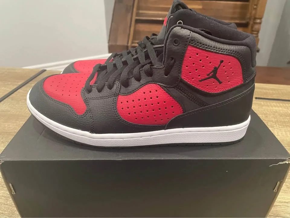 Jordan Access Black Gym Red White Size 10.5 image indicator(2)