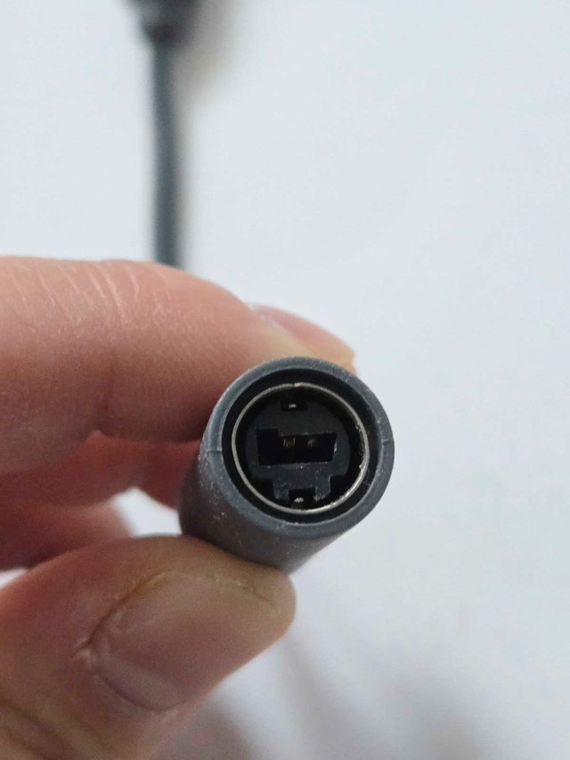Xbox 360 Breakaway Cables - photo 3