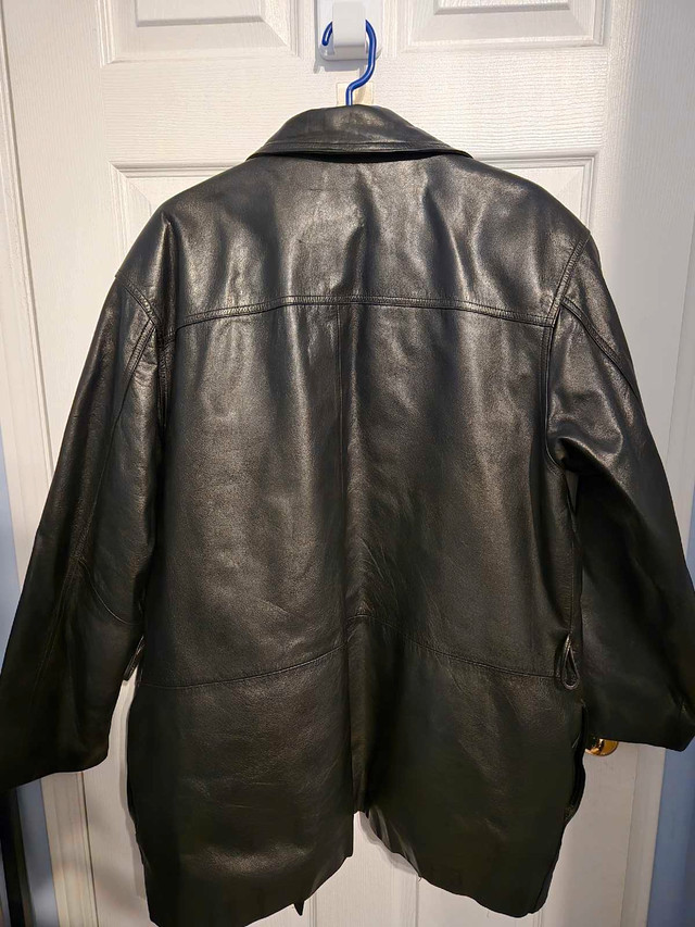 Danier Leather Canada Leather Jacket Medium - photo 2