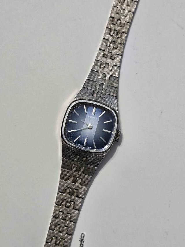 Seiko Vintage 11-3940 Ladies Watch