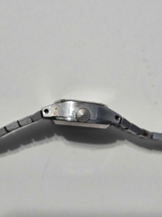 Seiko Vintage 11-3940 Ladies Watch - photo 2