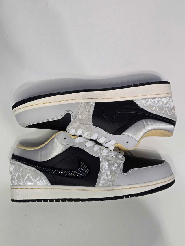 Nike Air Jordan 1 Low SE Beaded Swoosh