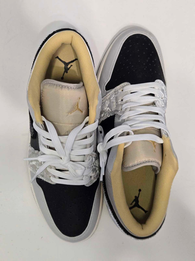 Nike Air Jordan 1 Low SE Beaded Swoosh - photo 2