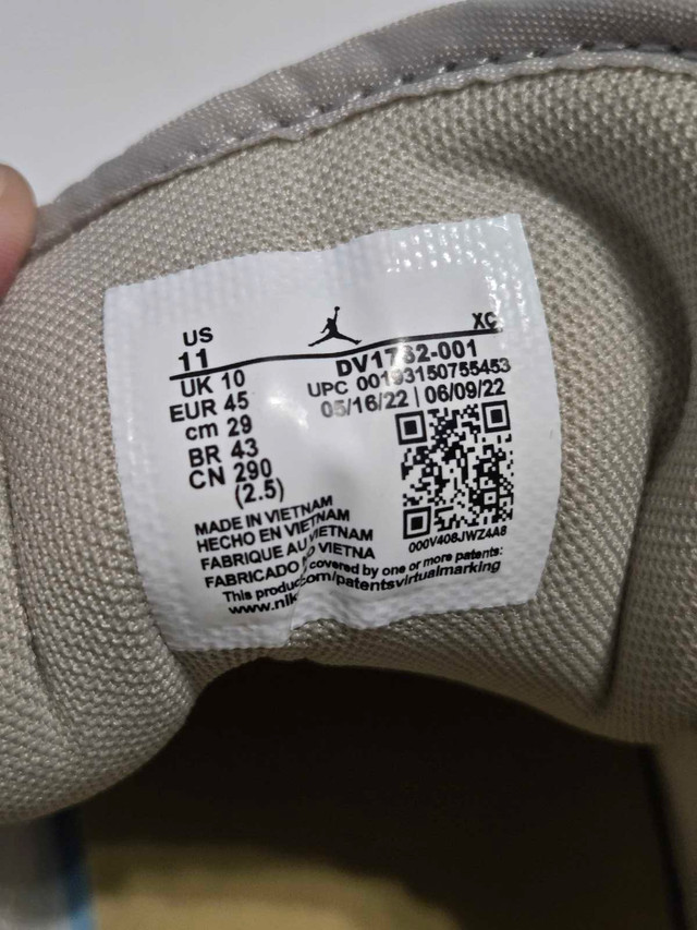Nike Air Jordan 1 Low SE Beaded Swoosh - photo 5