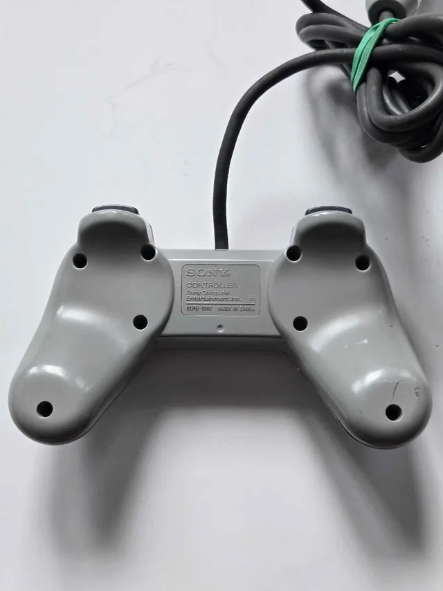 Sony PlayStation 1 Controller Gray image indicator(2)