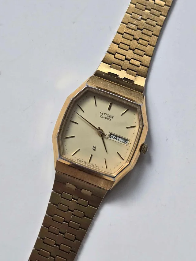 Vintage Citizen Quartz 3801-450264K thumbnail