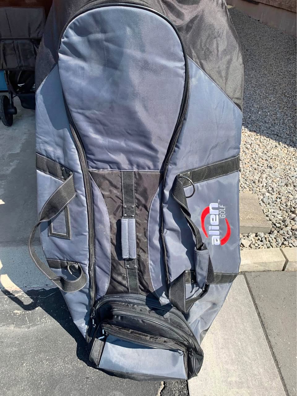 Alien golf travel bag