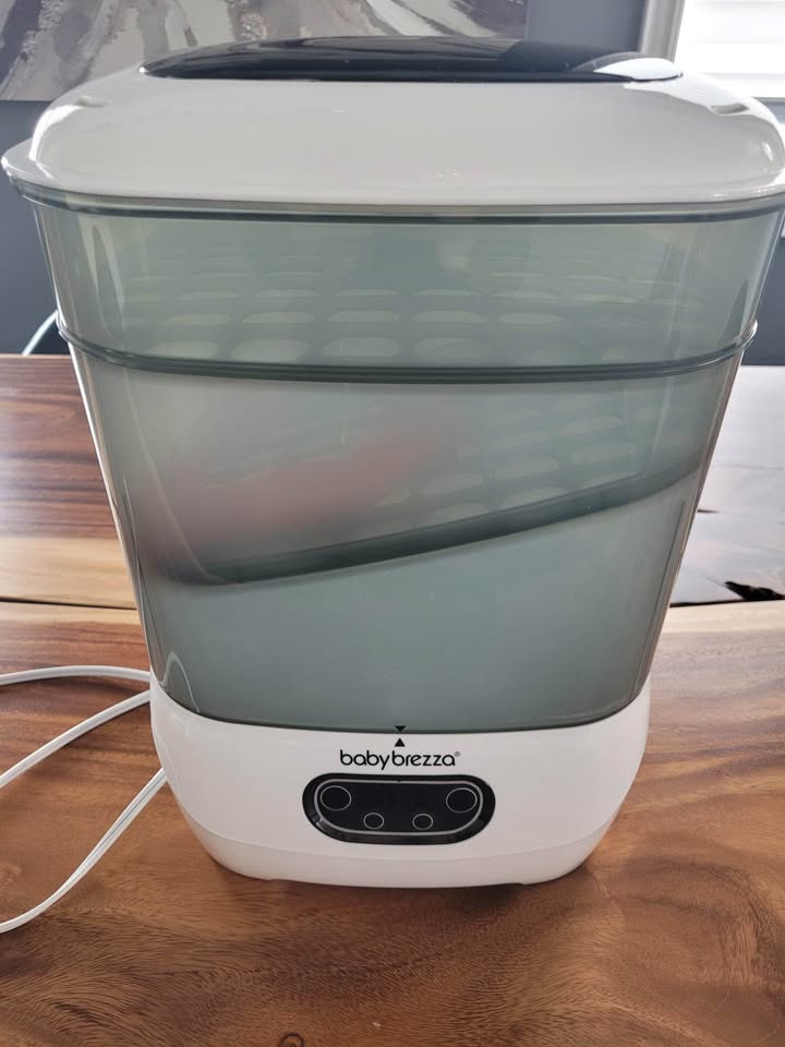 Baby Brezza sterilizer - photo 2