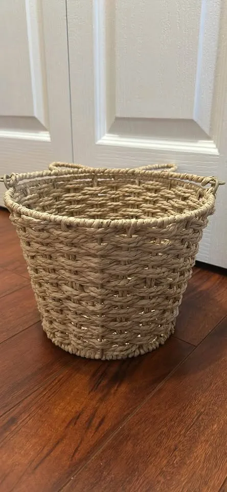 Cute Wicker Bunny Basket! image indicator(4)