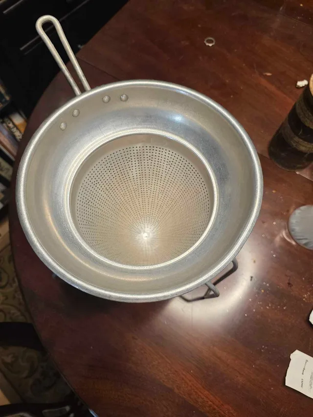 Food Strainer. Chinois. image indicator(2)