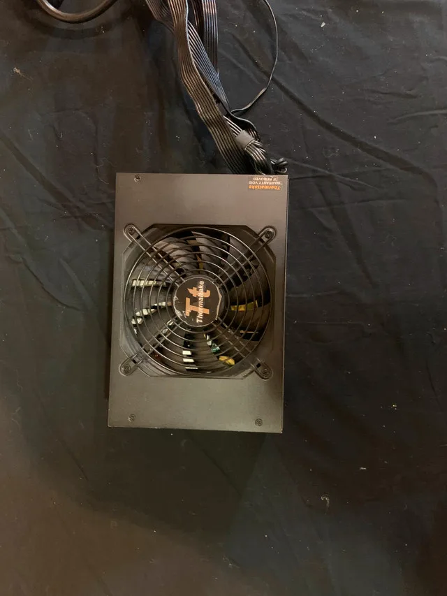 Thermaltake Toughpower 1500W Gold (Model: TP-1500MPCGU) image indicator(3)