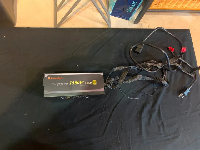 Thermaltake Toughpower 1500W Gold (Model: TP-1500MPCGU) image indicator(4)