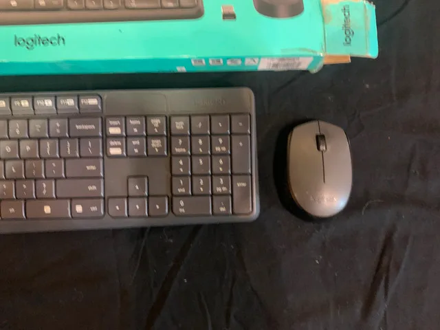 Logitech MK235 Wireless Keyboard/Mouse image indicator(5)