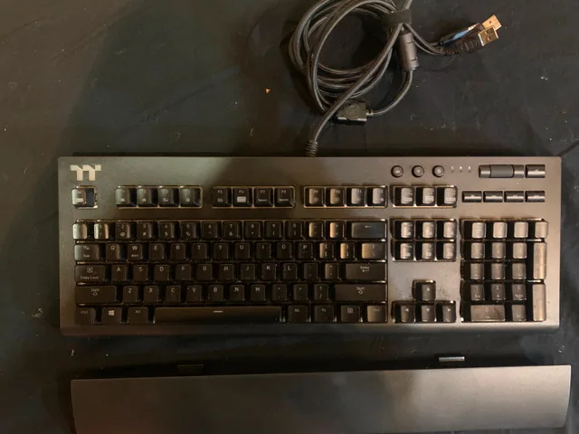 Thermaltake X1 RGB Mechanical Gaming Keyboard image indicator(2)