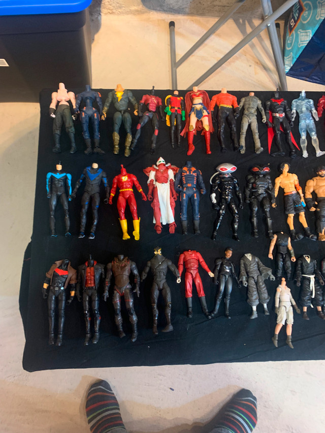 Miscellaneous Figures and Figure Fodder Bundle - photo 2