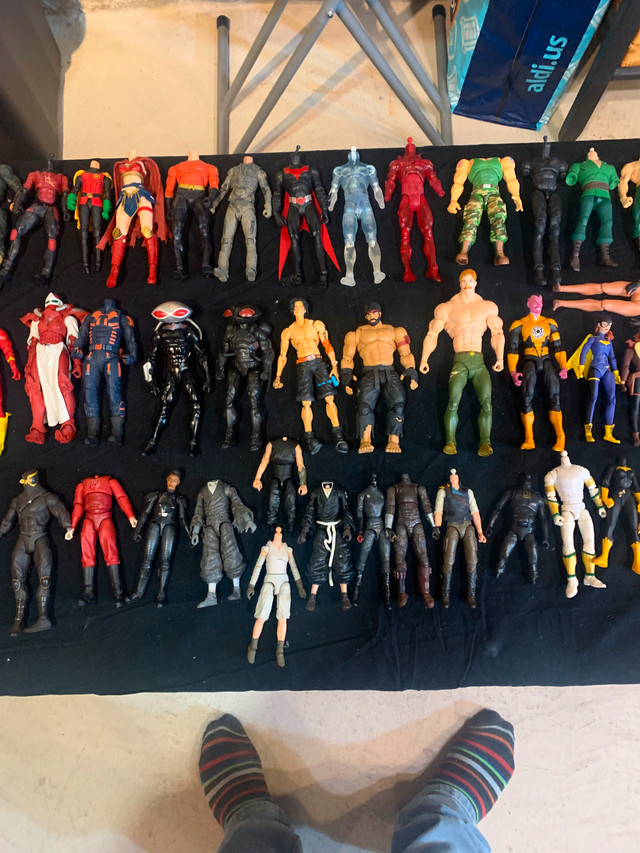 Miscellaneous Figures and Figure Fodder Bundle - photo 3