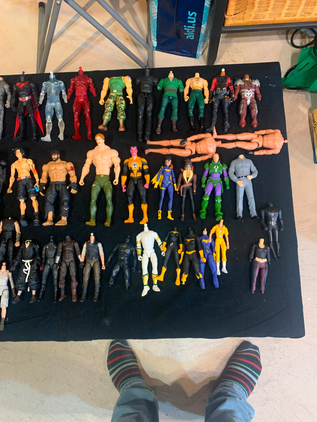 Miscellaneous Figures and Figure Fodder Bundle - photo 4