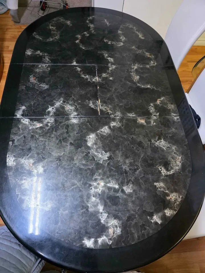 Expandable Dining Table – Seats 4 to 8 image indicator(4)