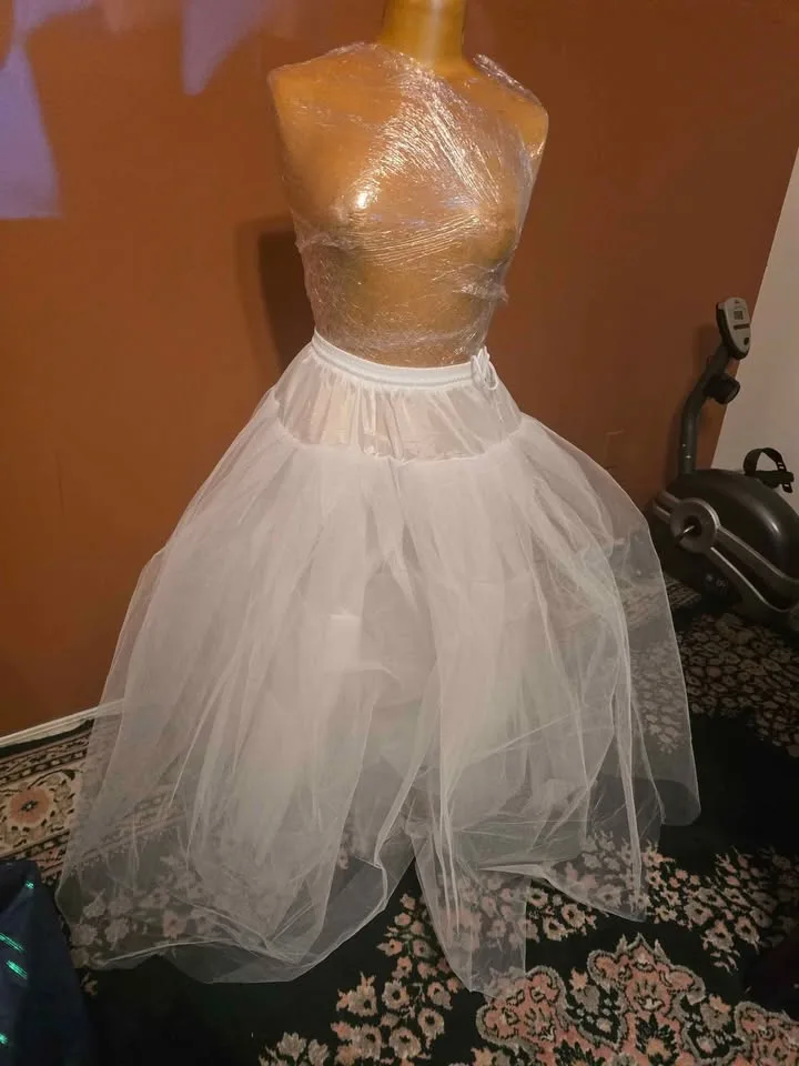 🎃 Halloween | Brand New White Tulle Petticoat Skirt image indicator(2)