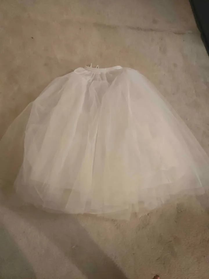 🎃 Halloween | Brand New White Tulle Petticoat Skirt image indicator(3)