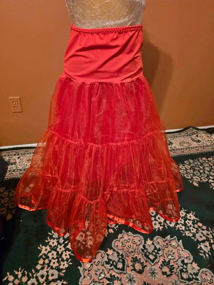 🎃 Halloween | Brand New Red Layered Petticoat Skirt – One Size thumbnail