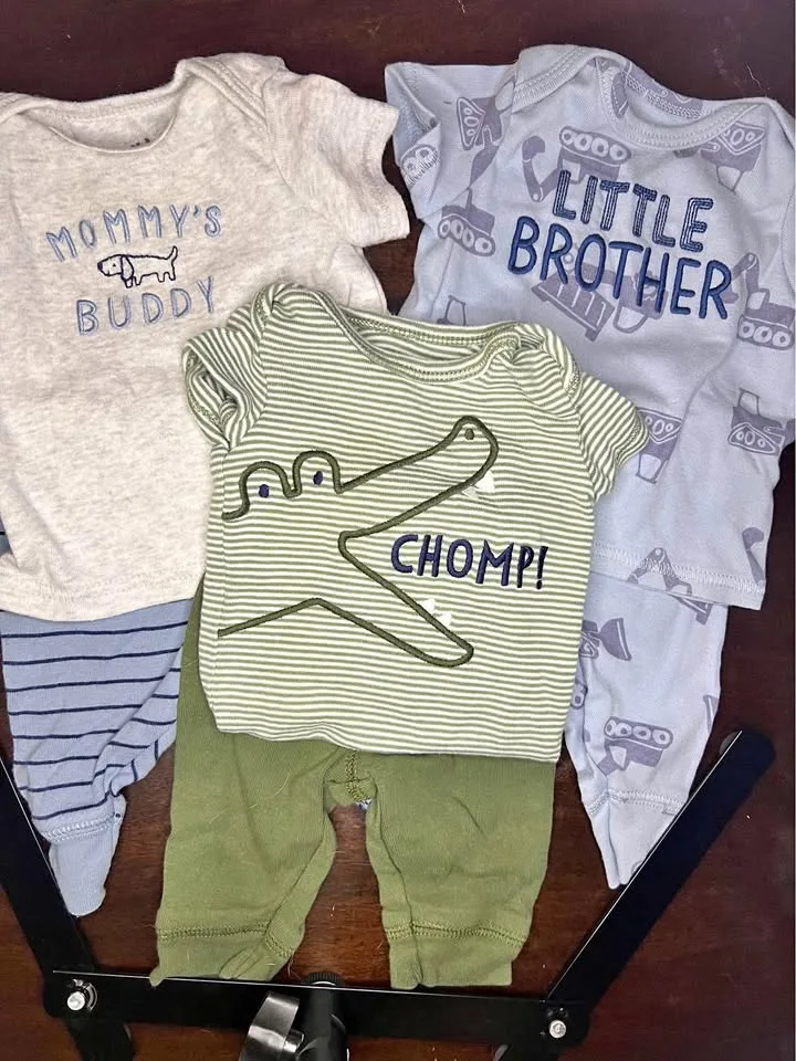 Newborn Outfits Set thumbnail