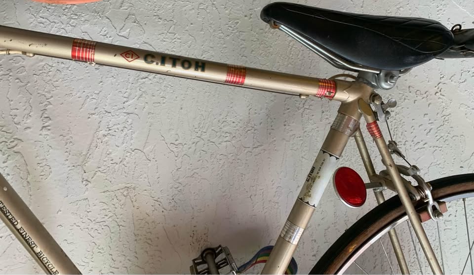 C. Itoch 1972 Vintage 10 Speed Road Bike 27” - photo 3