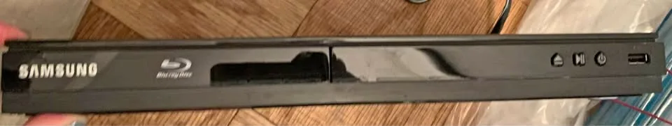 Samsung Blu Ray Player with Remote Contol