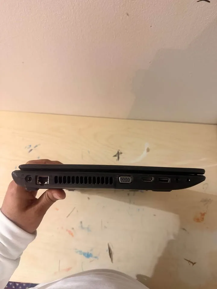Acer laptop for parts or not working image indicator(4)