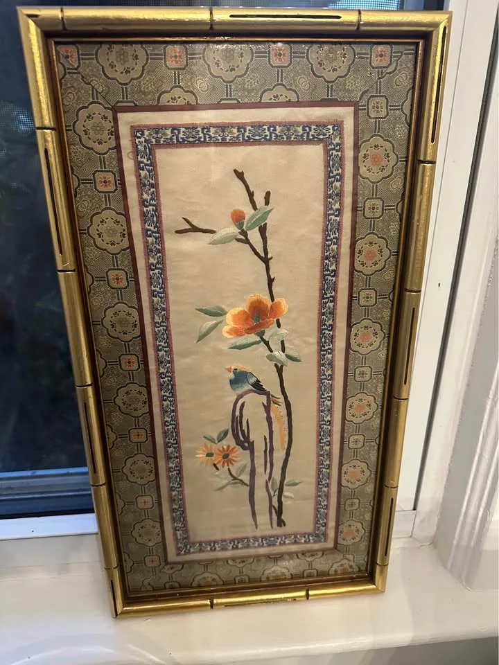 VINTAGE Chinese Silk Embroidery Framed Art.9.75x 18” image indicator(2)
